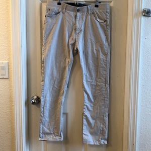 Steve’s jeans lightweight khaki pants